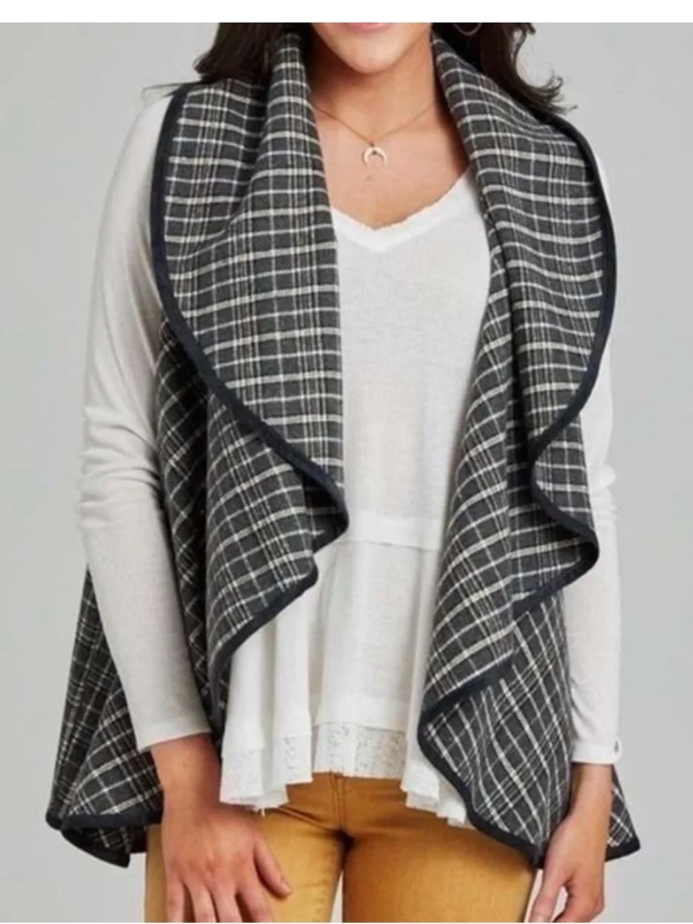 Altar'd State Gray Plaid Draped Open-Front Waterfall Vest Size Small